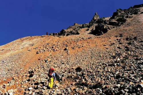 ��ʯ2002���ʵ�����������ɽʱ������ͼƬ