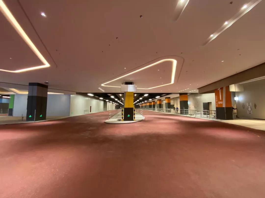 新建莘庄南广场公交枢纽实景