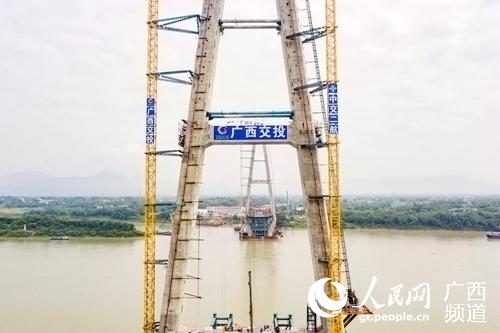 大桥施工现场。陈铭炜摄