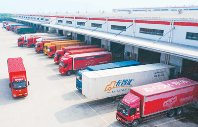 大货车忙起来喽! 司机复工复产 上下游行业整体