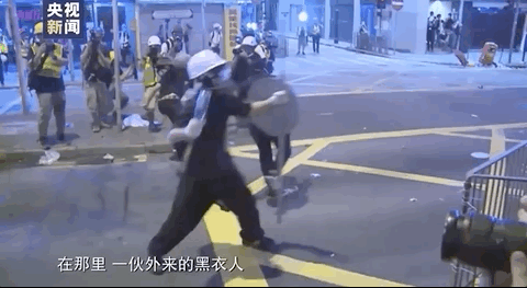 出入险境忍辱负重，他们是香港阿Sir！