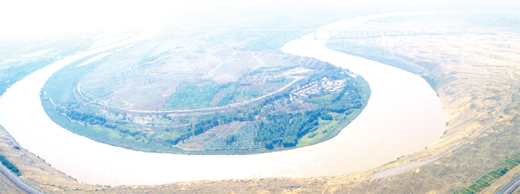 听，人与长河的交响