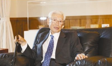 讲述亲历故事 见证辉煌历程