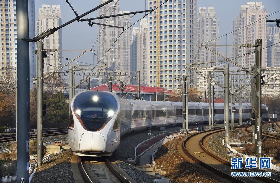 海外网评：客流年均增长9%，“反向春运”成新趋