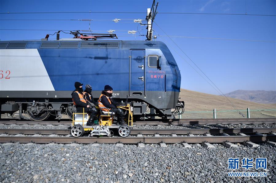 （科技）（6）“小黄车”助力青藏铁路春运安全