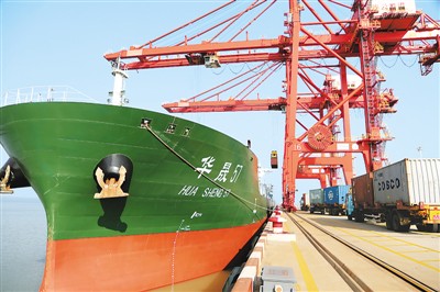 中国外贸逆势增长，有这五个新特征