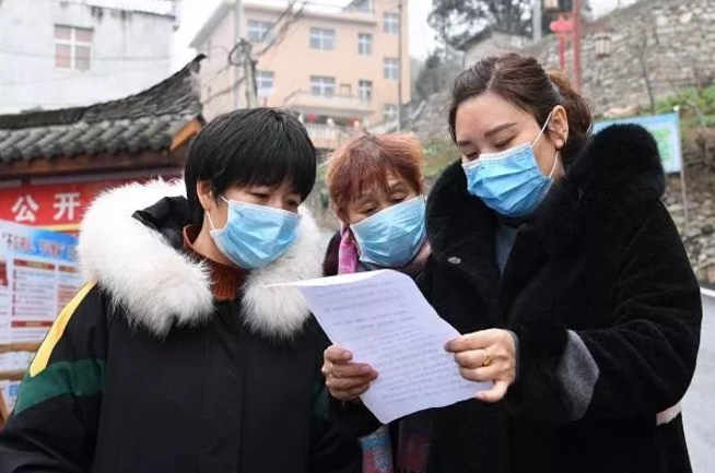 侠客岛：如何对待基层防疫一线干部？既要监督