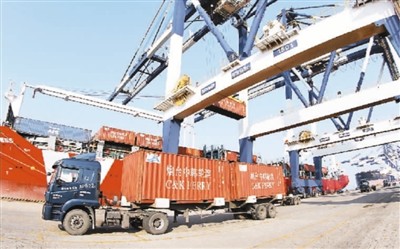 “当前人类最需要的是团结”