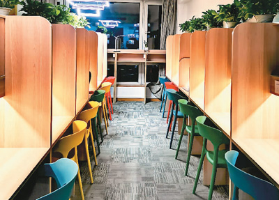 付费自习室在中国一些城市相继兴起—— 你愿意