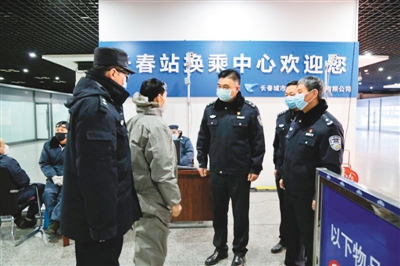 【一线抗疫群英谱】用忠诚与奉献守卫人民平安