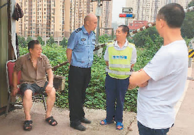 【一线抗疫群英谱】用生命战“疫” 为警徽增光