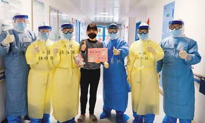 大医精诚逆行增援，白衣战士夜以继日护佑苍生