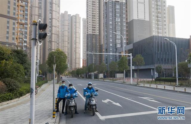 美媒点赞武汉外卖小哥：他们是中国重要的“动脉”