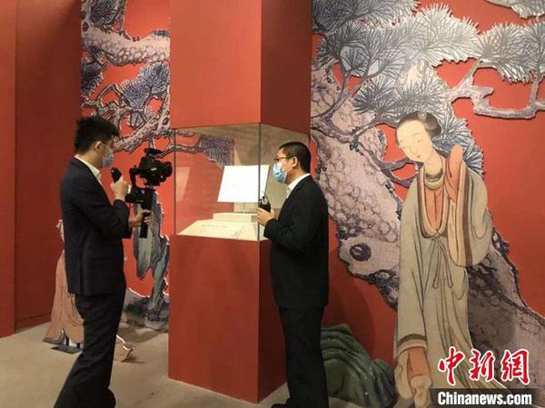 海外网评：直播赋能，文化活动“不打烊”