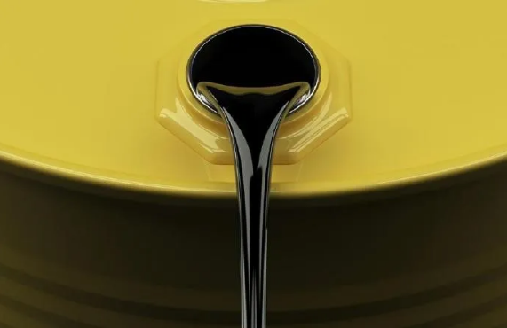 侠客岛：因油价暴跌引发的“黑色星期一”