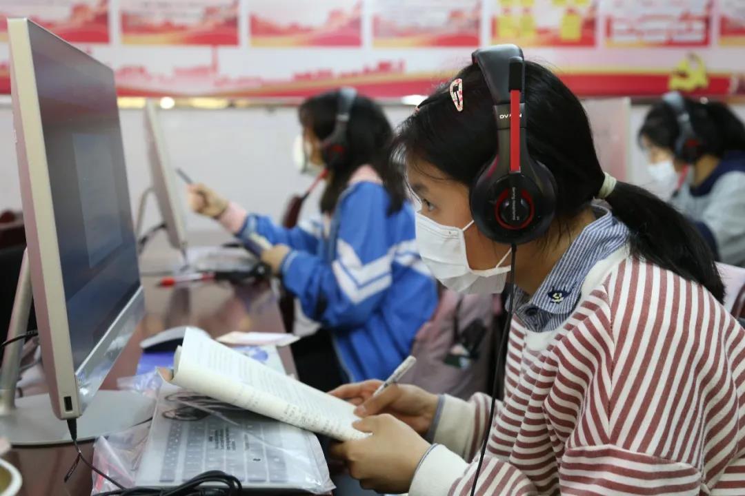 海外网评：多国全国停课，中国“云课堂”提供