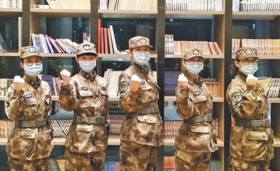 ​铿锵玫瑰温暖绽放