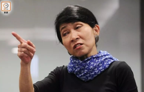 乱港派叫嚣中方剥夺美国记者自由 港媒:面对洋主