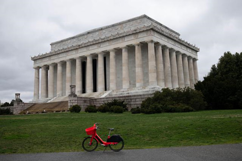 海外网评：被指防疫“像第三世界”，美国政府