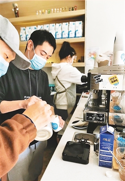 海归企业转危为机 探索业务转型实现自救