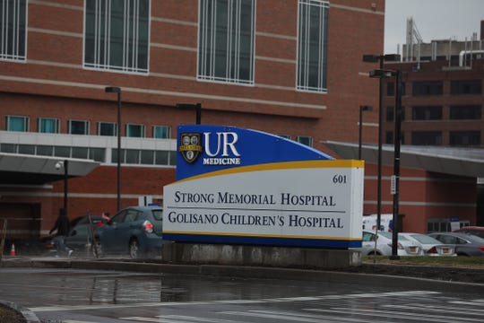 1585704709774642.jpg 0b40f748-28b2-4438-8c9c-5e8c8e7a5625-TY_030320_ROCHESTER_CORONAVIRUS_SIGN_FOR_STRONG_MEMORIAL_HOSPTIAL_GOLISANO_CHILDREN_HOSPITAL.jpg