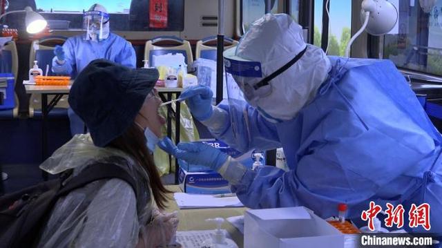 海外网评：“常态化”防疫，中国不松懈