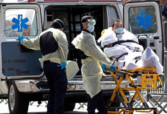 新冠肺炎成美国“头号杀手”：日均致死人数超