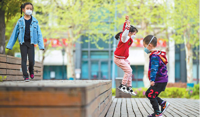 武汉 生产生活秩序加快恢复