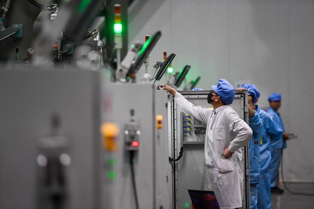 海外网评：疫情下，如何看待中国经济“-6.8%”