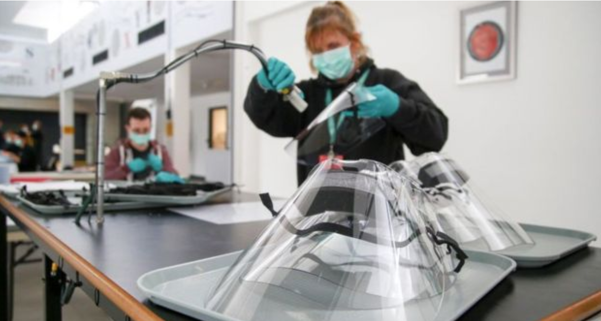 英国一线急需防护用品：囚犯赶工做口罩 皇家造