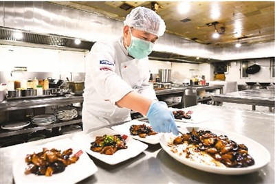 “无接触经济”站上风口：只见美食少见人