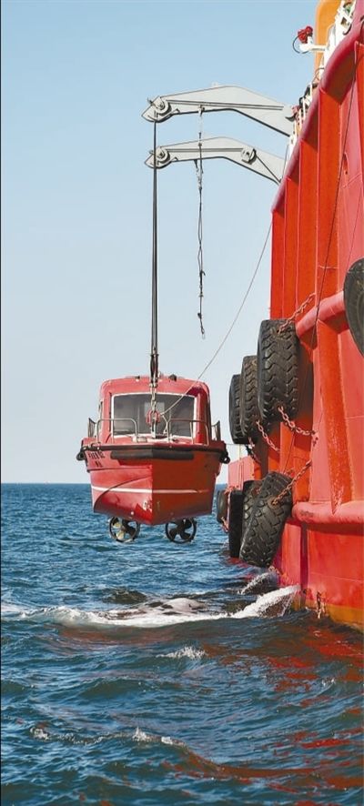 守护渤海的“大红船”
