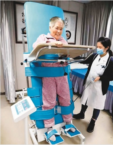 让老人感受到生活的热乎劲