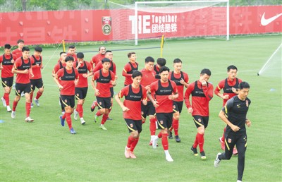 中超联赛重启有日 球员降薪箭在弦上