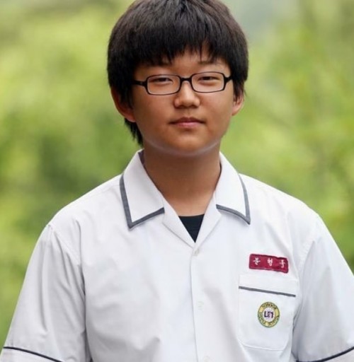 韩国N号房创建人被公开示众：承认伤害50人 当场