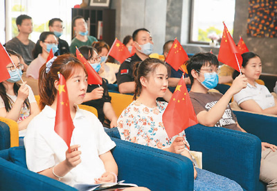 解读政府工作报告：聚民心、暖人心、强信心、