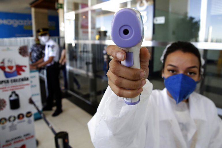 巴西确诊总数超40万 疫情最严重的州却宣布解封