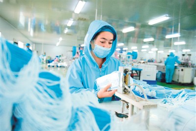 出口防疫物资，中企这样赶出来