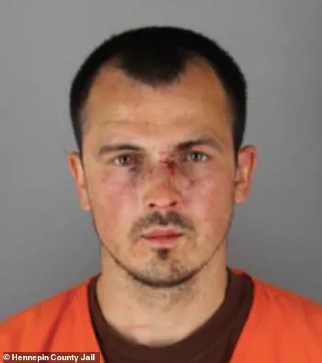 油罐车急速冲撞抗议人群 美官员称司机无意伤害