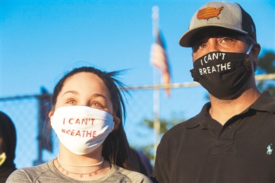 种族歧视照射出“丑陋的美国”