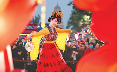 古城西安的缤纷“一天”