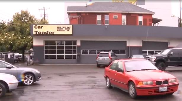 美国男子店铺遭袭后报警求助19次 警察回应：不