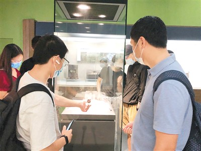 又闻荆风楚韵书卷香