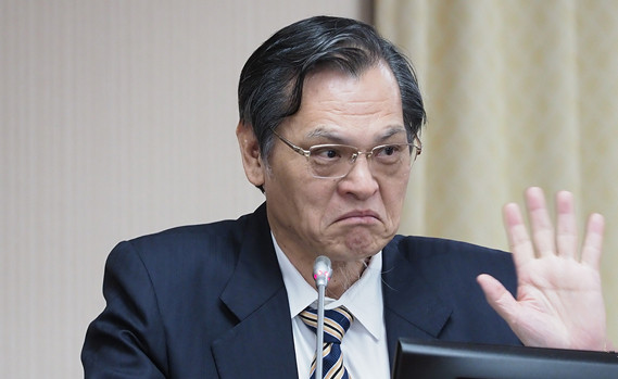 香港各界揭穿蔡当局所谓“援港专案”：过河拆