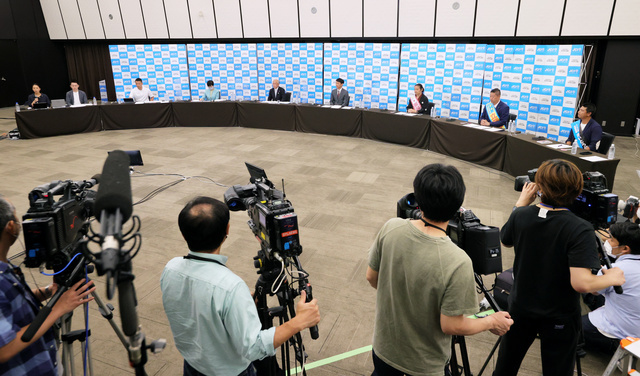 东京知事选举在即 候选人冒疫情畅谈4年后东京什