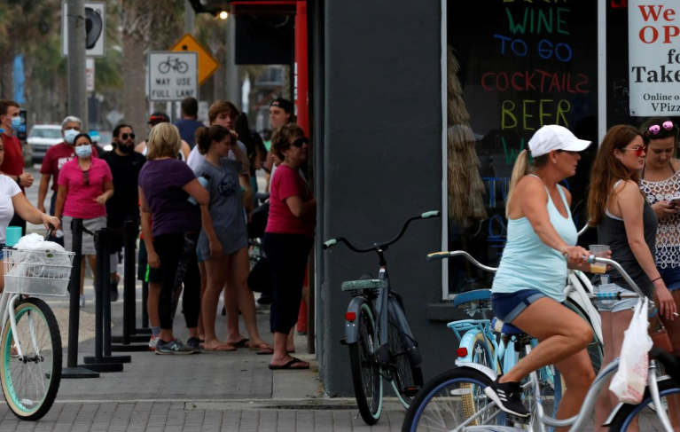 疫情下的美国：白宫和各州政府对复课意见不一