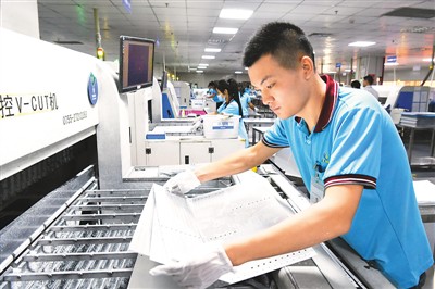 迎难而上，外贸展现强大韧性