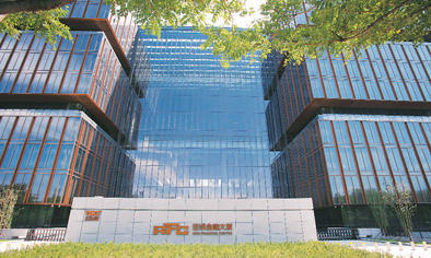 团结合作才是战胜危机的人间正道