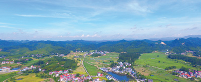 万安，三个奋斗脱贫的暖心故事