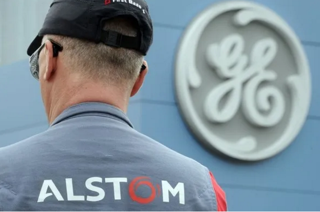 侠客岛：用在TikTok上的把戏，美国早就玩得烂熟